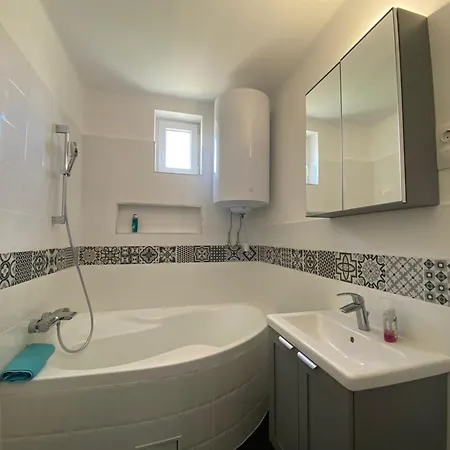 Apartment Sardoar Vendeghaz