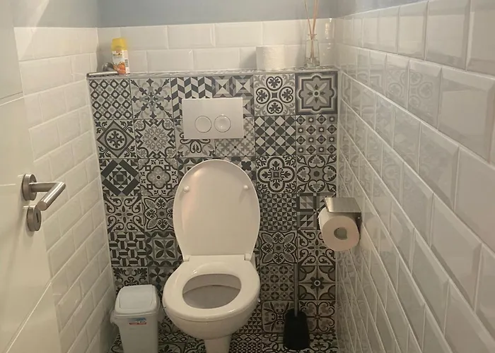 Sardoar Vendeghaz Apartament